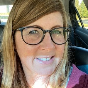 Meet your Posher, Leah